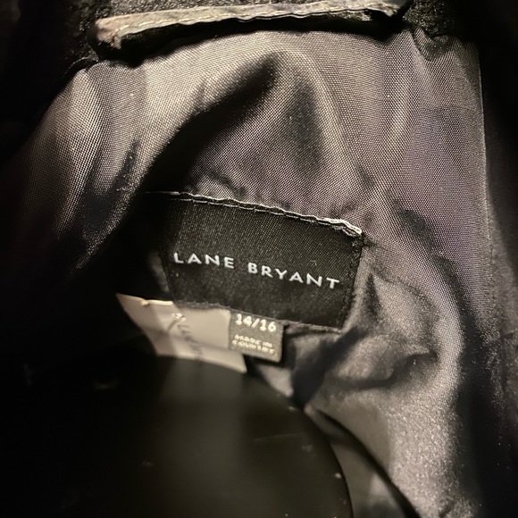 Camouflage hooded parka, size 14/16. - Picture 9 of 11